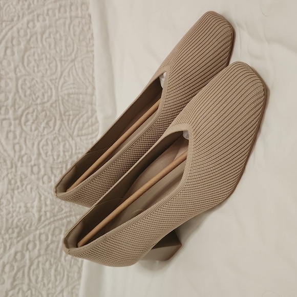 Arromic Shoes - New! Beige nude heels square closed toe chunky block casual daily wear pumps